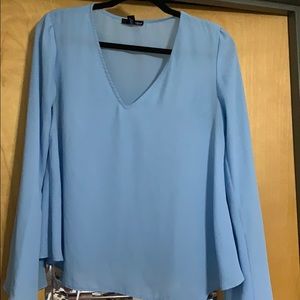 Blue bell sleeves top
